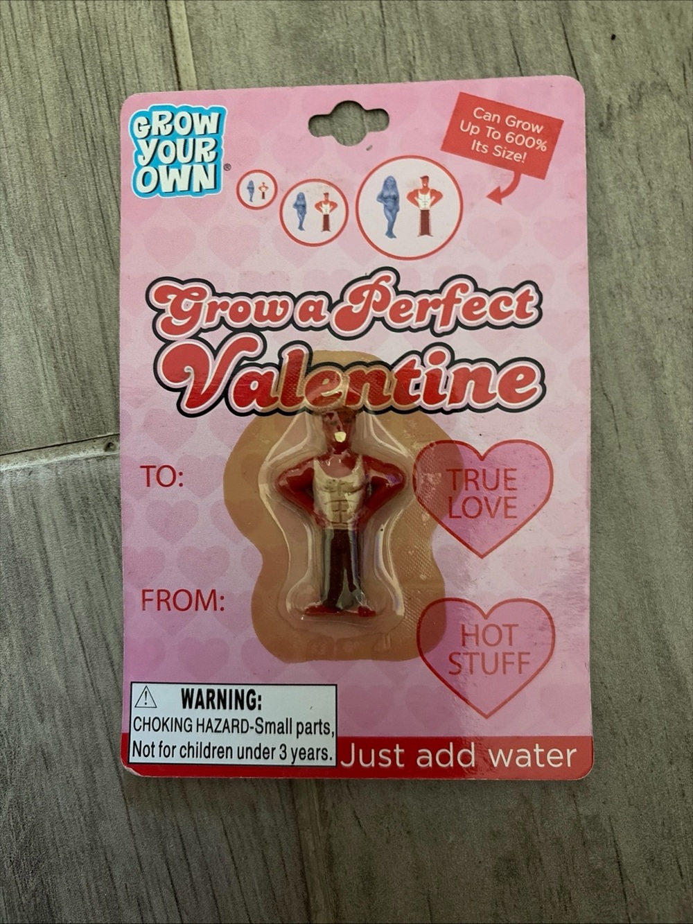 Grow a Perfect Valentine Stretchy Figure - Red/Gold